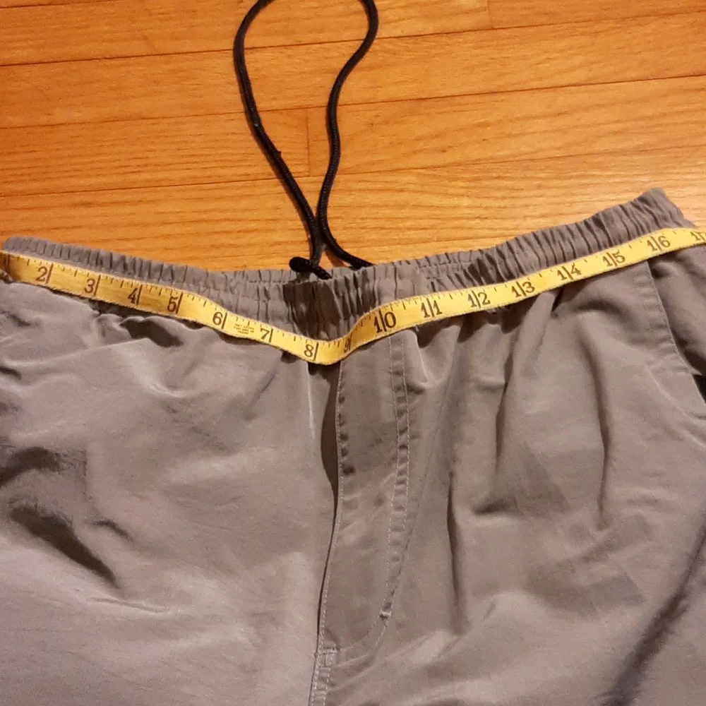 1/2 PRICE🔻Old Navy Nylon Shell Ski/Snowboard Pants - Picture 4 of 11